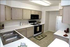 Phoenix - Glendale - Isle at Arrowhead Ranch - Kitchen
