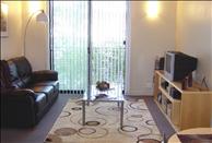 San Francisco Bay - Berkeley - Berkeley Apartments - Acton Courtyard - Living Room