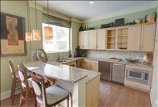 Orange County - Irvine - Kelvin Court - Kitchen