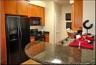 Orange County - Irvine - Kelvin Court - Kitchen