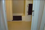 Berkeley Apartments - ARTech - Bathroom