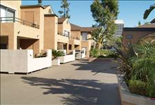 Orange County - Anaheim - Avanti - Courtyard