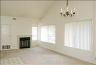 Los Angeles - Agoura Hills - Country Oaks - Living Room