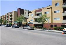 Los Angeles - Koreatown - Hampshire Place - Community