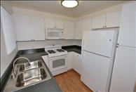 Los Angeles - Oak Park - Oak Park Apartment Homes - Kitchen