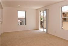 Los Angeles - Santa Clarita - The Oaks Apartments - Living Room