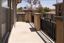 Los Angeles - Santa Clarita - The Oaks Apartments - Patio/Balcony