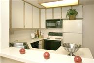 Redlands Lawn and Tennis - Kitchen
