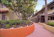 Orange County - Huntington Beach - Regency Palms - Exterior