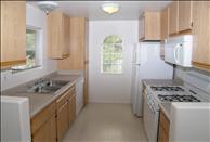Ridgewood Village - Kitchen