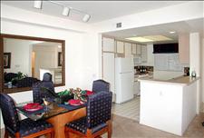 Los Angeles - Valencia - Skycrest - Kitchen/Dining Room