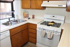 Los Angeles - Chatsworth - Summerset Village - Kitchen