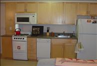 Berkeley Apartments - Touriel - Kitchen