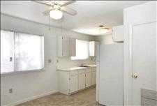 Hartford - Enfield - Fox Hill Apartments - Dining Room