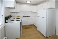 Hartford - Newington - Woodbridge Apartments - Kitchen