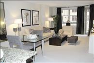 2400 M - Living Room