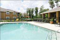 Auvers Village - Swimming Pool