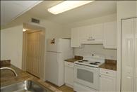 Coconut Palm Club - Kitchen