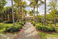 Coconut Palm Club - Outdoor Area