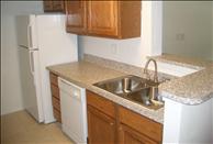 The Enclave at Lake Underhill - Kitchen