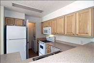 Port Royale Apartments - Kitchen