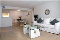 Port Royale Apartments - Living Room