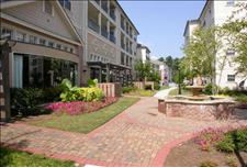 Atlanta - Chamblee - Promenade at Peachtree - Courtyard