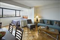 Boston - Beacon Hill - Emerson Place - Living Room