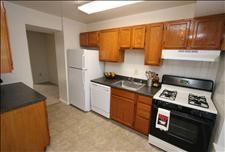 Maryland - Rockville - Scarborough Square - Kitchen