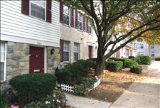Maryland - Rockville - Scarborough Square - Community