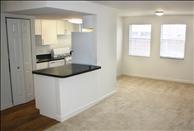 Washington DC - Clarendon - Sheffield Court - Kitchen/Dining Room