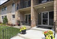 Northern Virginia - Tysons Corner - The Oaks at Falls Church - Exterior