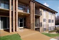 Northern Virginia - Tysons Corner - The Oaks at Falls Church - Community