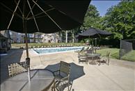 The Oaks at Falls Church - Outdoor Area