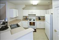 Northern Virginia - Herndon - The Townes at Herndon Center - Kitchen