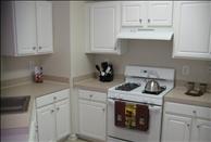 The Townes at Herndon Center - Kitchen