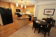 Vista on Courthouse - Kitchen/Dining Room