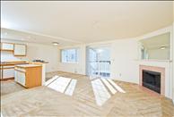 Seattle - Kent - Chandlers Bay - Living Room