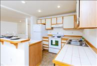 Seattle - Kent - Chandlers Bay - Kitchen
