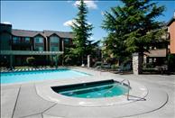 Stoney Creek - Swimming Pool