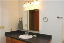 Seattle - Bellevue - Surrey Downs - Bathroom