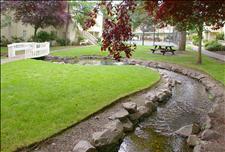 Seattle - Bellevue - Surrey Downs - Community
